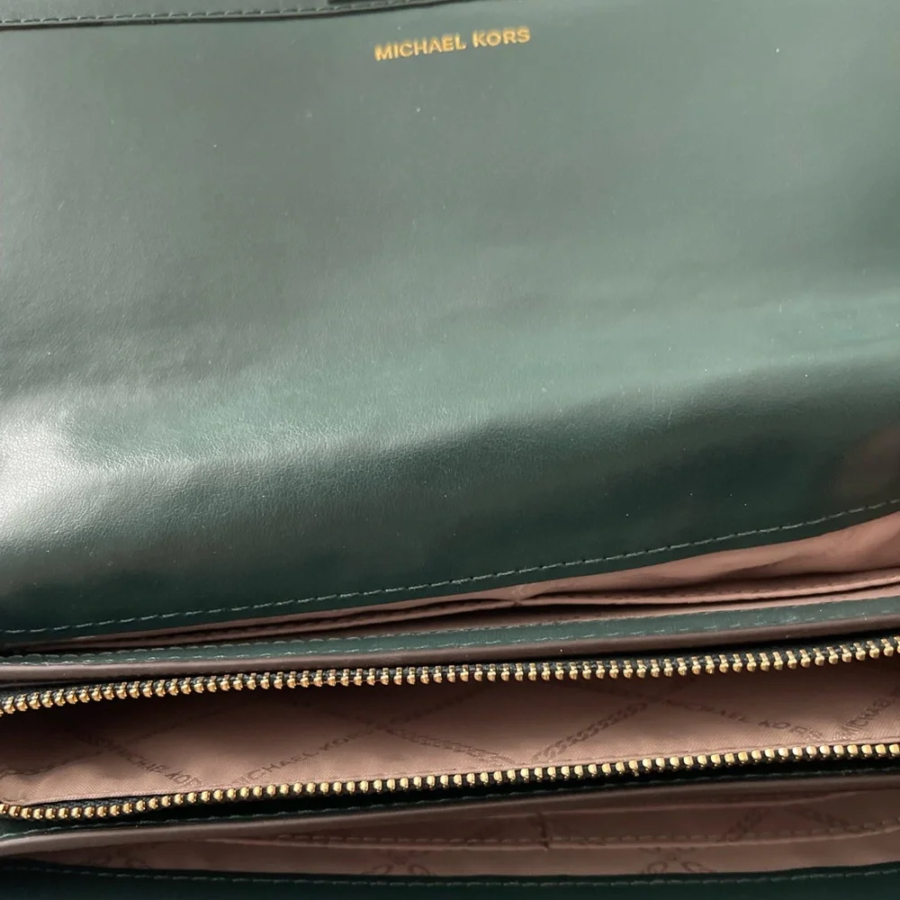 Michael Kors LG Clutch Xbody Green